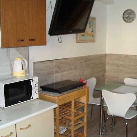 Apartman Polni 930 Apartment Hluboka nad Vltavou Luaran gambar
